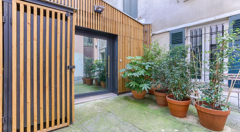 Photo of The Parisian Pearl