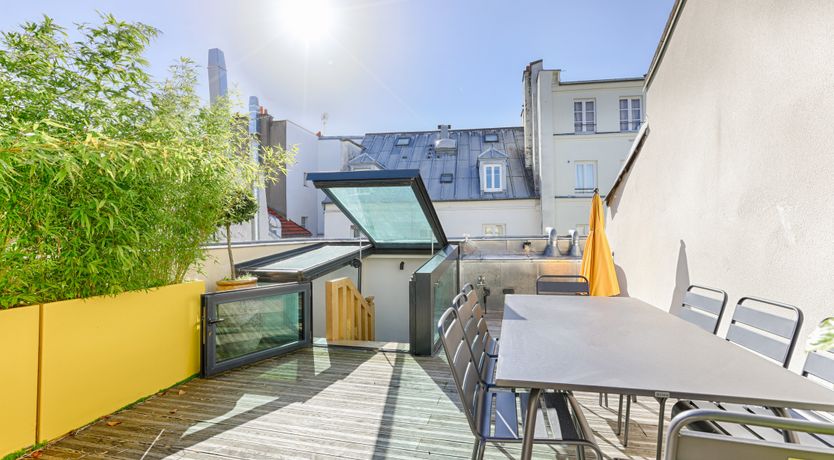 Photo of The Parisian Pearl