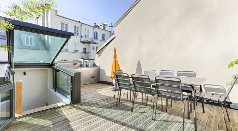 Photo of The Parisian Pearl