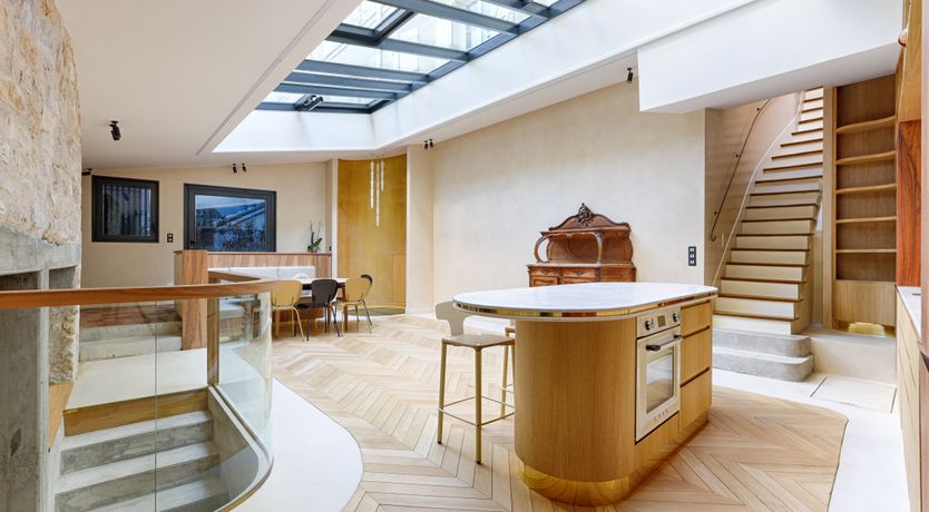 Photo of The Parisian Pearl