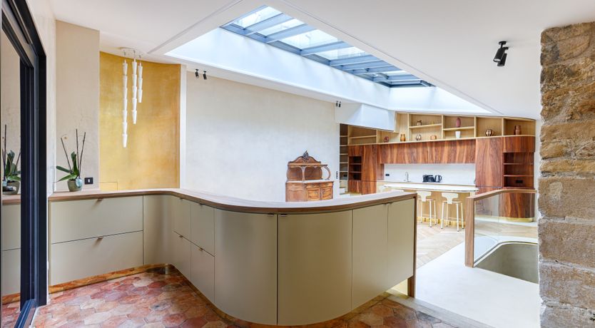 Photo of The Parisian Pearl