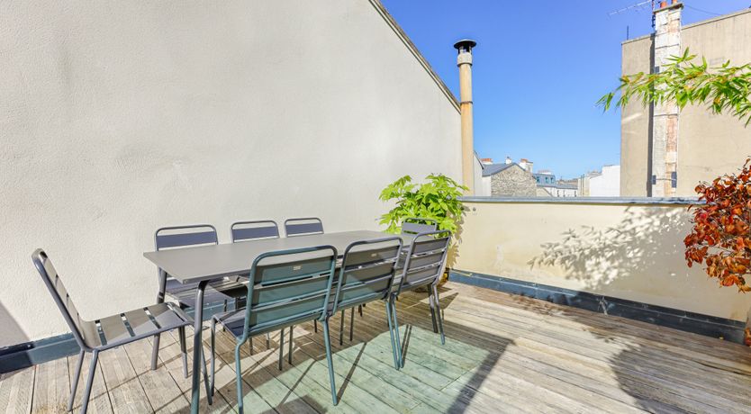 Photo of The Parisian Pearl