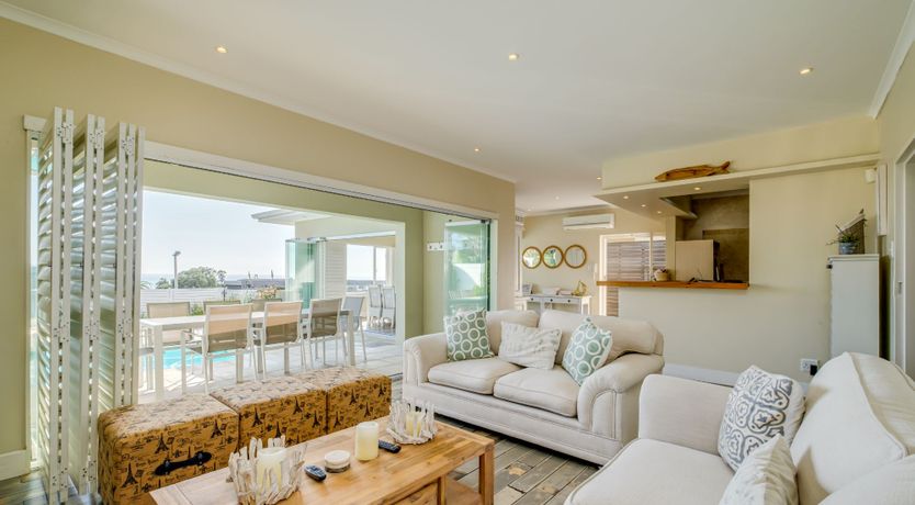 Photo of The Beachcombers