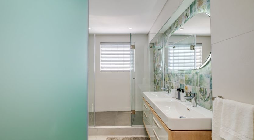 Photo of Seafoam Pearl