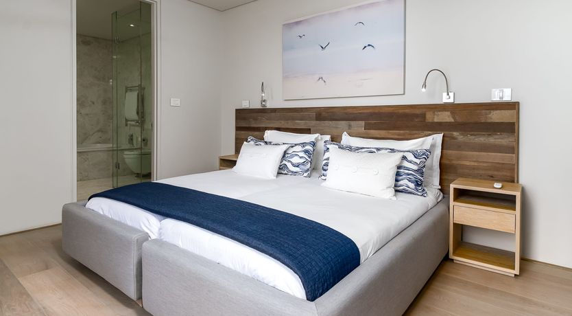 Photo of On the Boulder’s Back