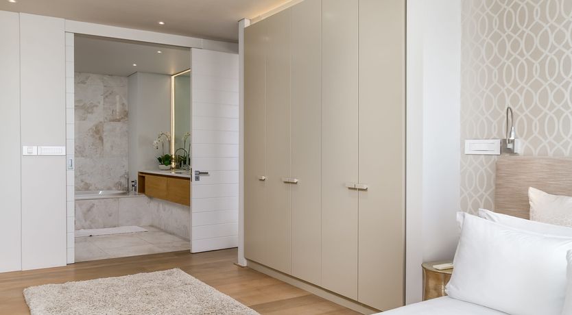 Photo of On the Boulder’s Back