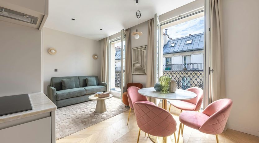 Photo of The Parisian Life