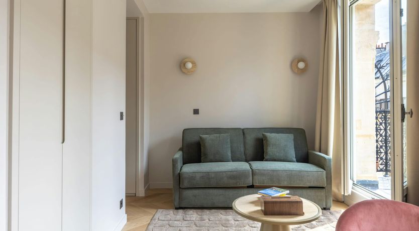 Photo of The Parisian Life