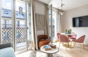 The Parisian Life Holiday Home