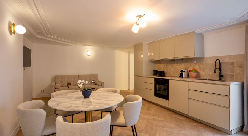 Photo of Parisian Suite