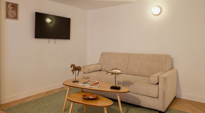 Photo of Parisian Suite