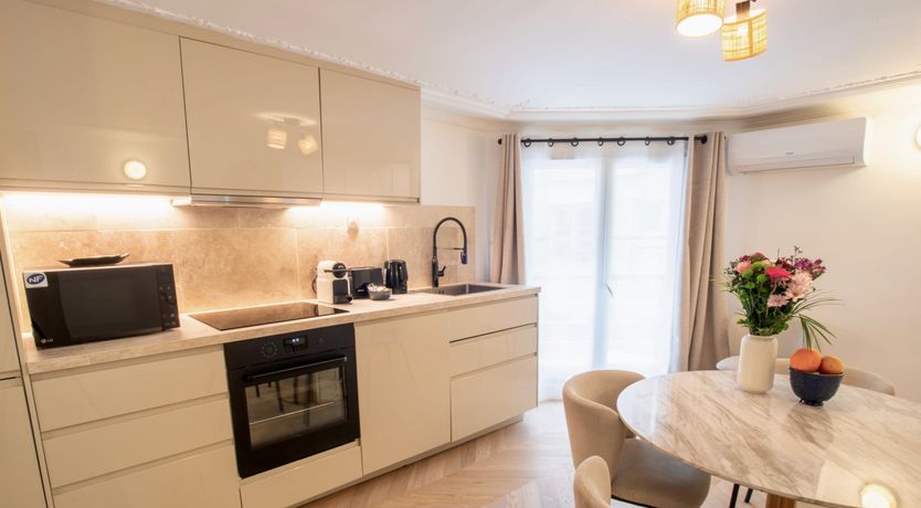 Photo of Parisian Suite