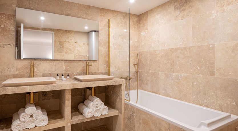 Photo of Parisian Suite