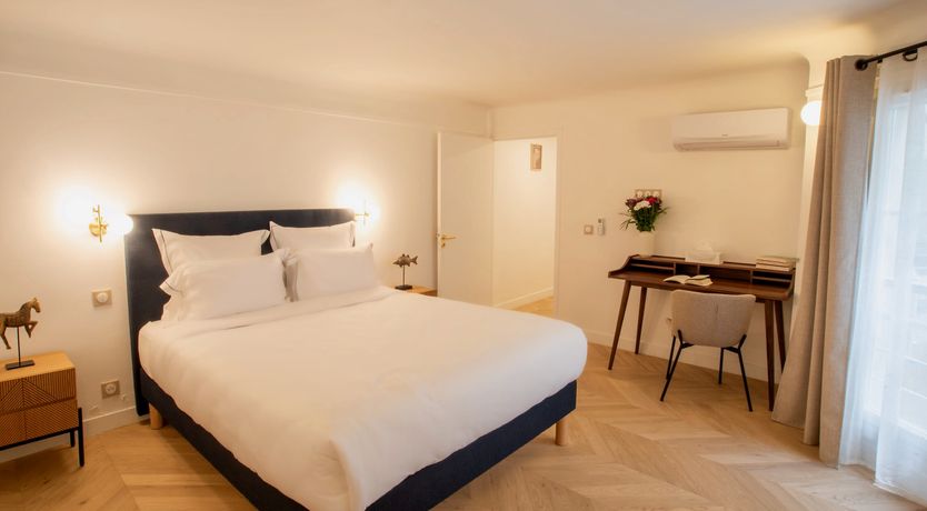 Photo of Parisian Suite