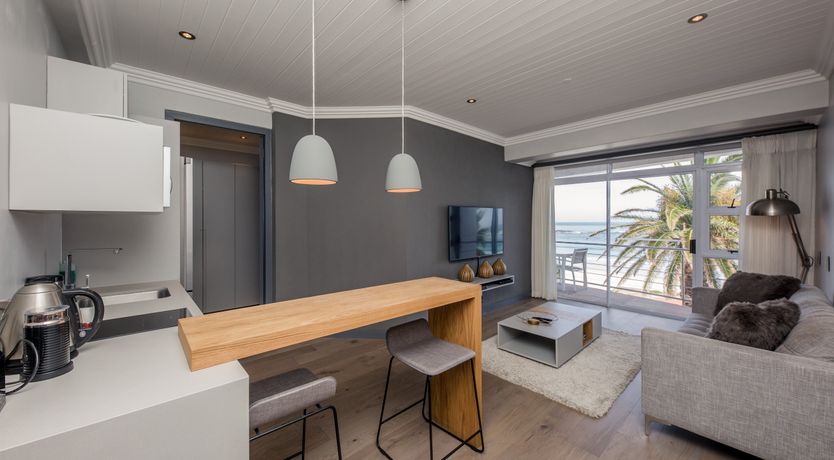 Photo of Breeze On Camps Bay