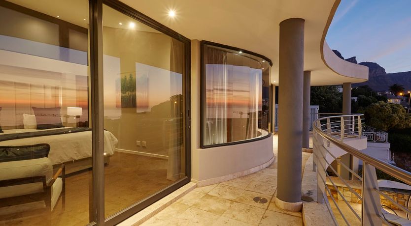 Photo of Coastline Curves