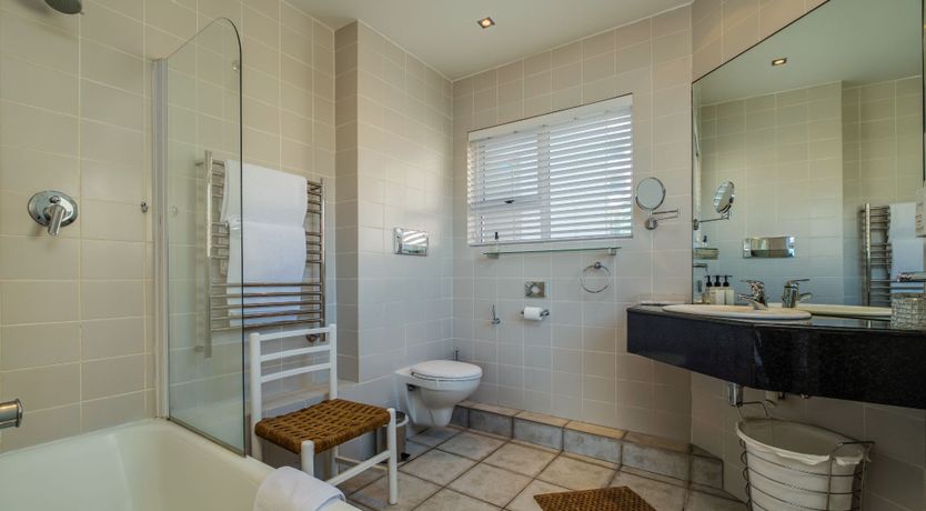 Photo of Beauty & the Bay