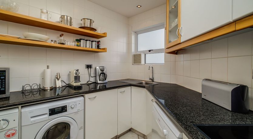 Photo of Beauty & the Bay