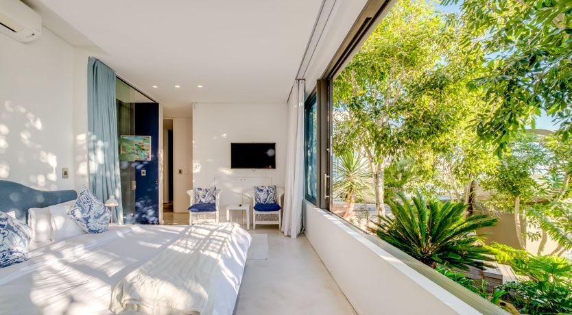 Photo of Tropical Arcadia