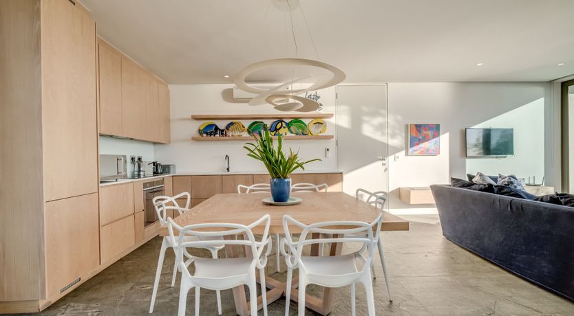 Photo of Tropical Arcadia