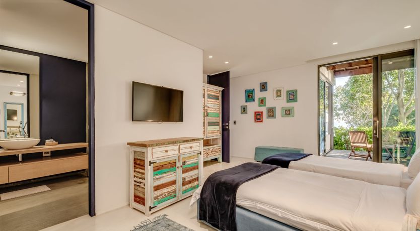 Photo of Tropical Arcadia