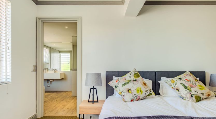 Photo of Gingko & Gazania