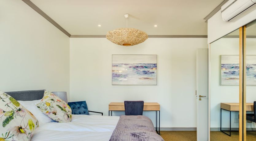 Photo of Gingko & Gazania