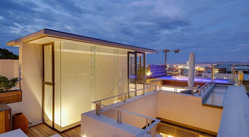 Photo of Oak & Glass