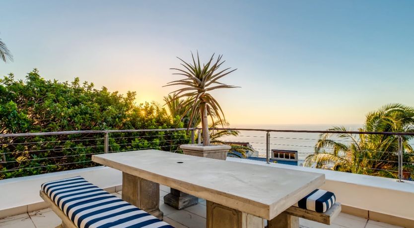 Photo of Champagne Sunshine