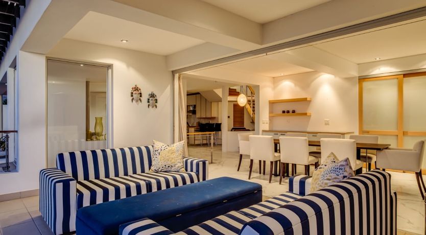 Photo of Champagne Sunshine