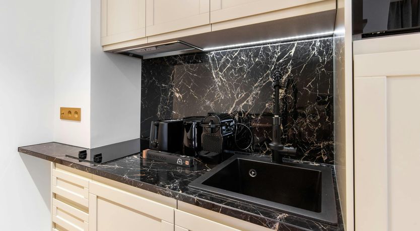 Photo of The French Flower