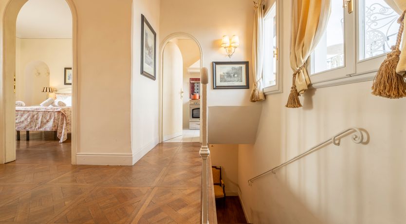 Photo of Florence Rhapsody