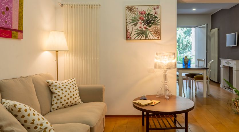 Photo of Florence Artisan