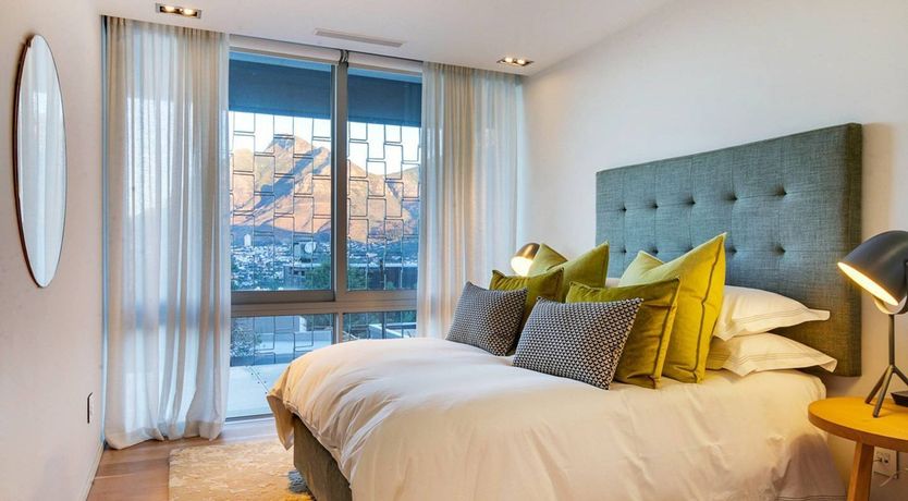 Photo of Mountain Muse