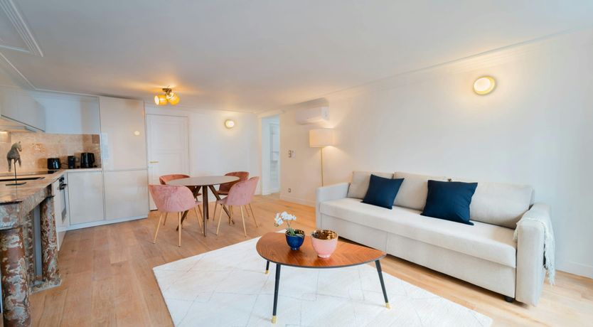 Photo of Paris Melody