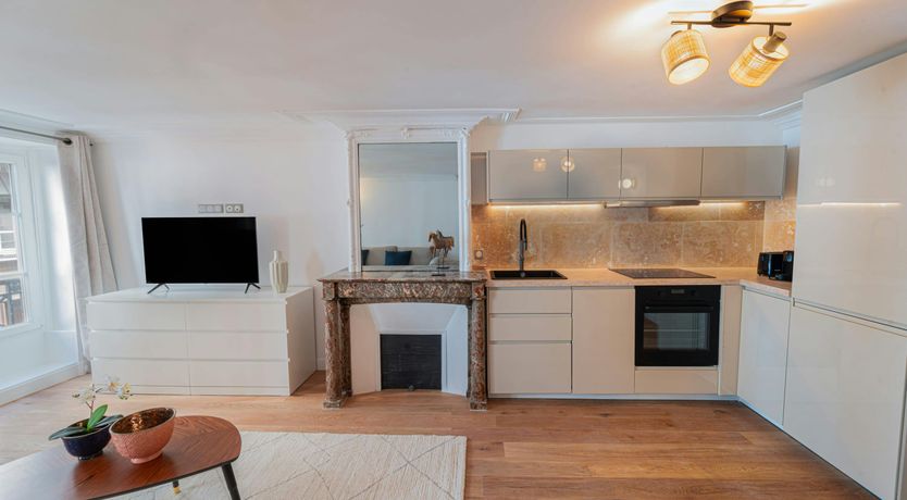 Photo of Paris Melody