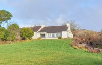 Cushatrough Claddaghduff Holiday Home