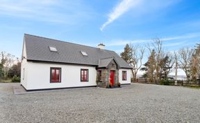 Photo of Red Deer Cottage