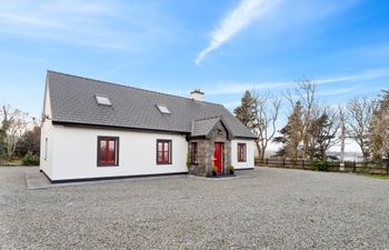 Red Deer Cottage Holiday Home