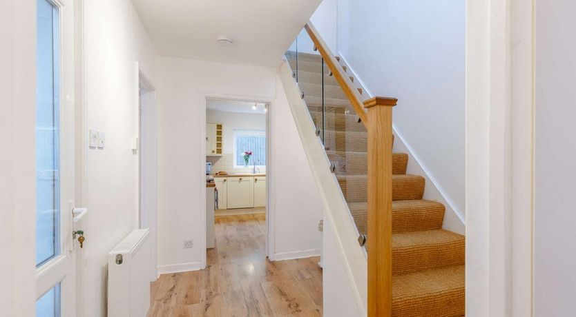 Photo of 3 Bed in Torquay