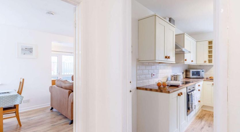 Photo of 3 Bed in Torquay