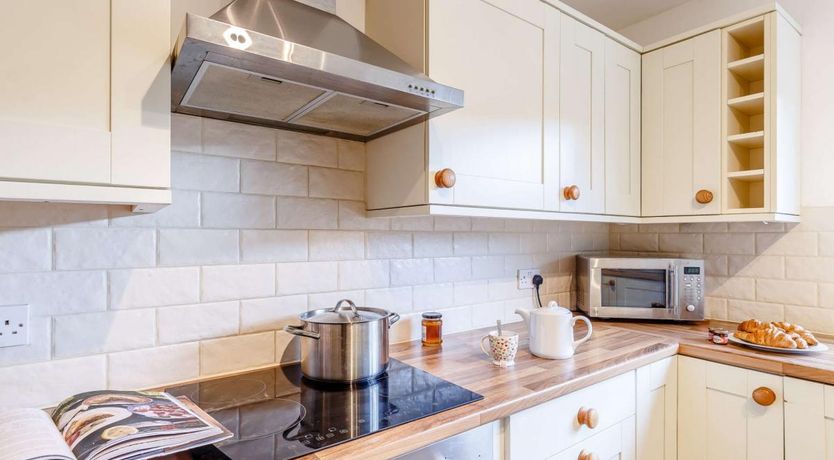 Photo of 3 Bed in Torquay