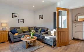 Photo of in Kelso (95838)