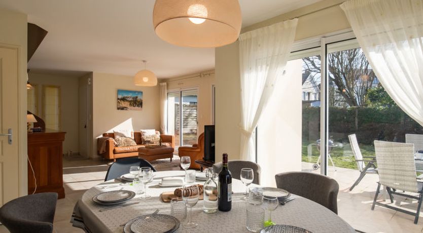 Photo of Villa de la Paix