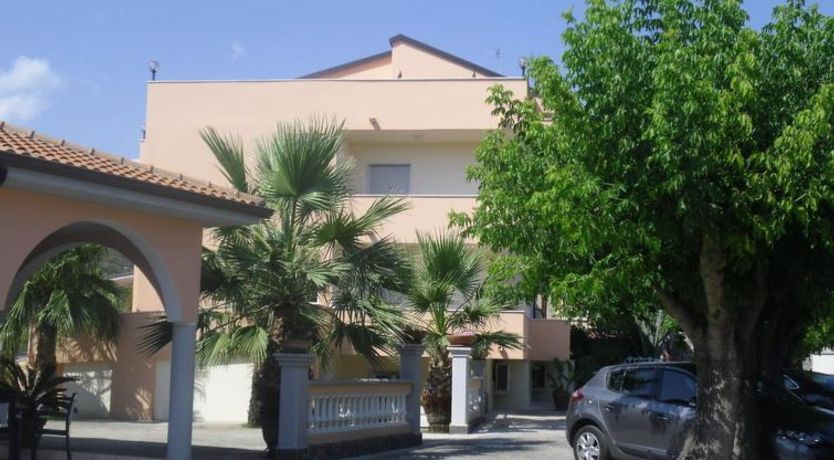 Photo of Laura Apartment 8