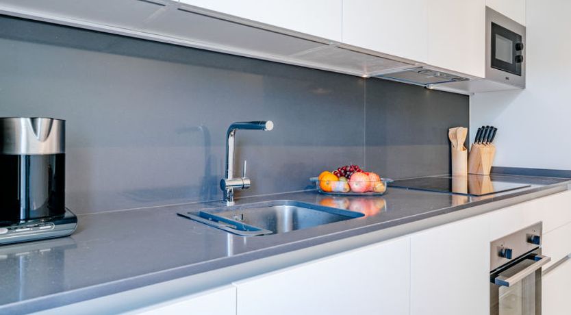 Photo of Marina Real III Apartment 5