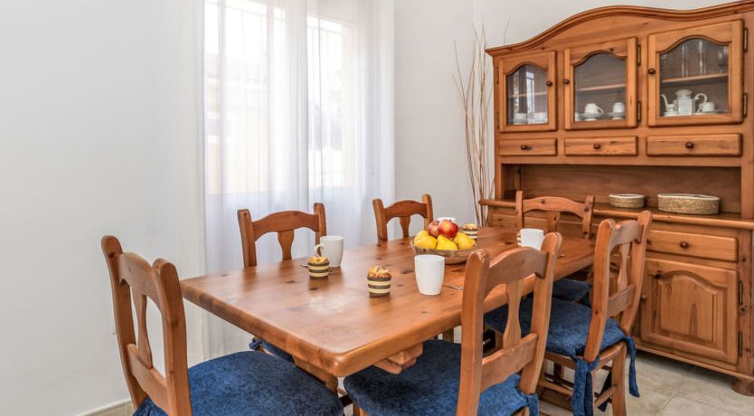 Photo of Los Almendros