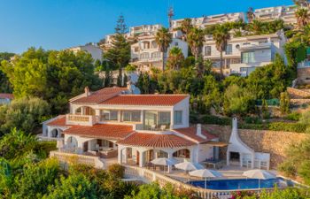 Villa Maitreya Holiday Home