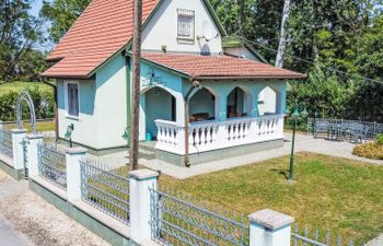 Green House Holiday Home