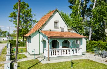 Green House Holiday Home
